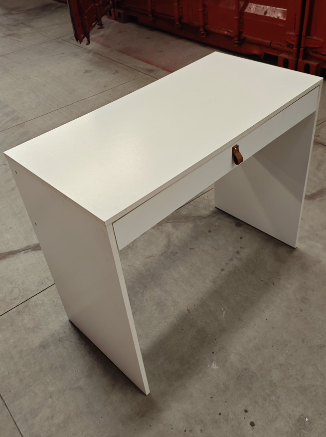 Escrivaninha com Gaveta Multiuso