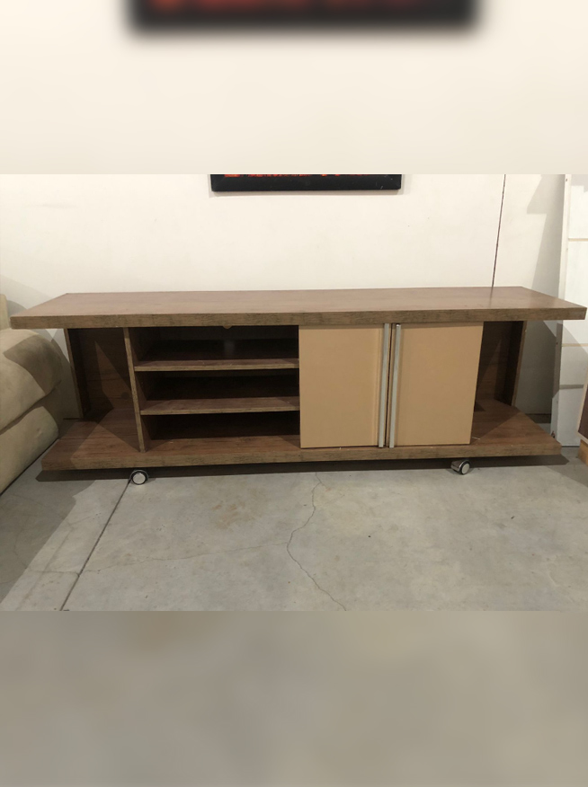 Rack com Rodinhas e 2 Portas