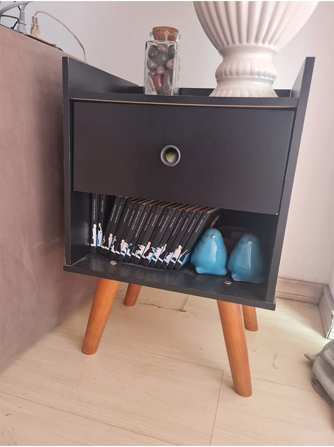 Mesa de Cabeceira Preta