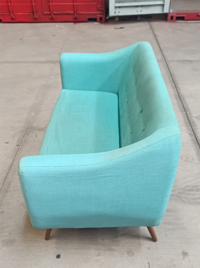 Sofá Azul Retrô