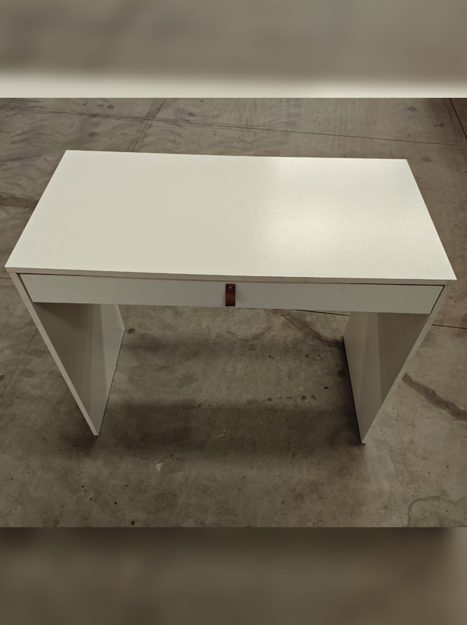 Escrivaninha com Gaveta Multiuso